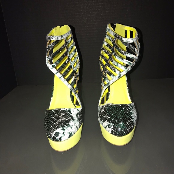 Qupid Shoes - Take Me Away Platform